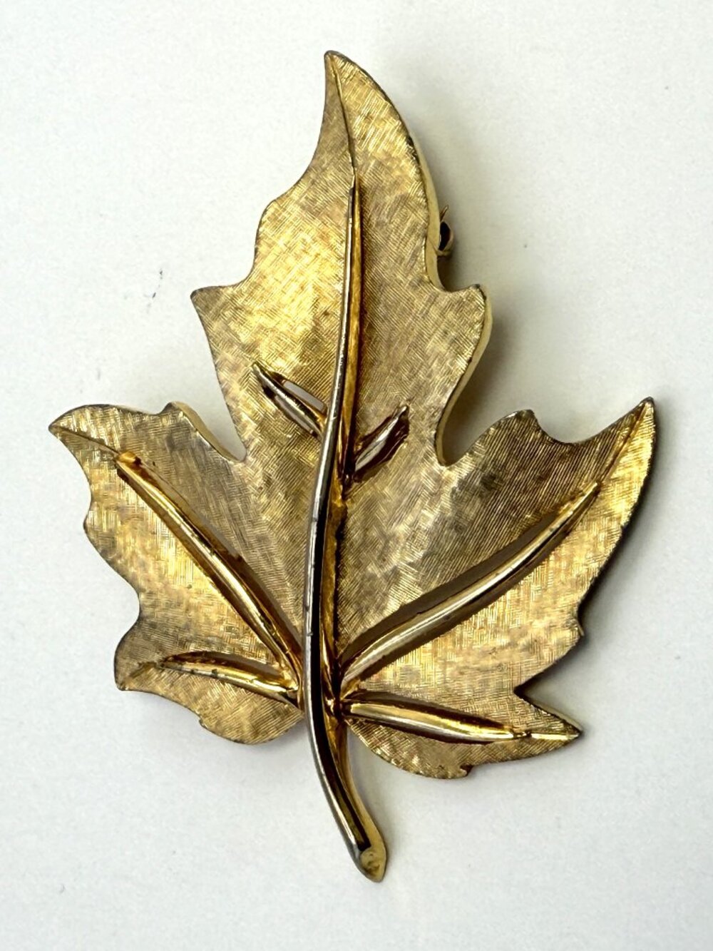 Vintage Boucher 6977 Maple Leaf Brooch Signed Gold Tone Textured Signed